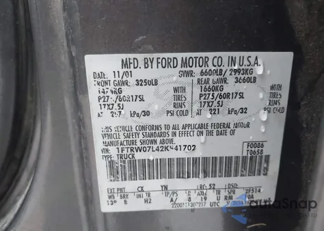 2002 Ford F-150 Lariat/Xlt z USA, uszkodzony, nr VIN 1FTRW07L42KB41702